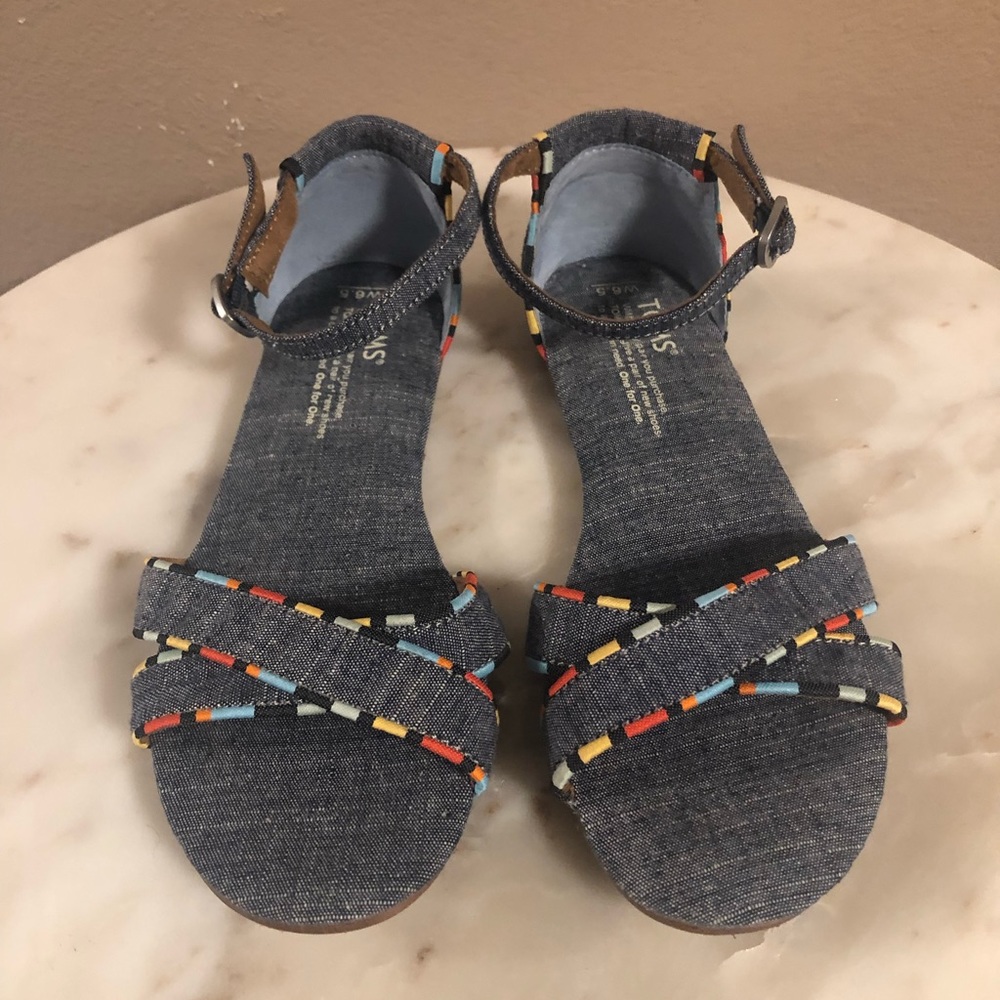 Toms sandals Size 6.5